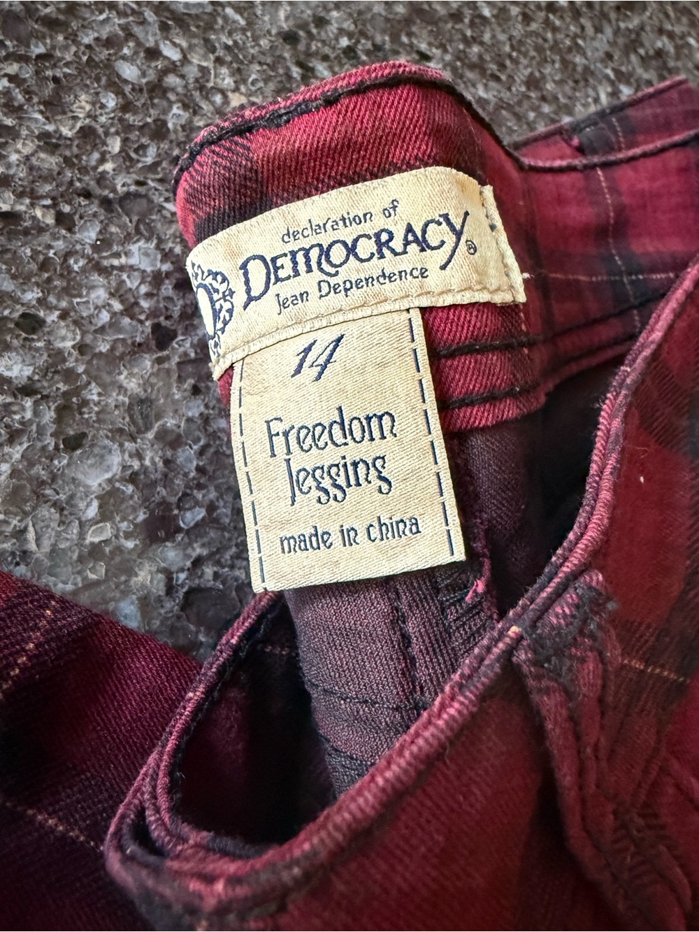 NWOT Democracy Women’s Red Plaid Pants - Casual Slim Fit 14 - Picture 4 of 5